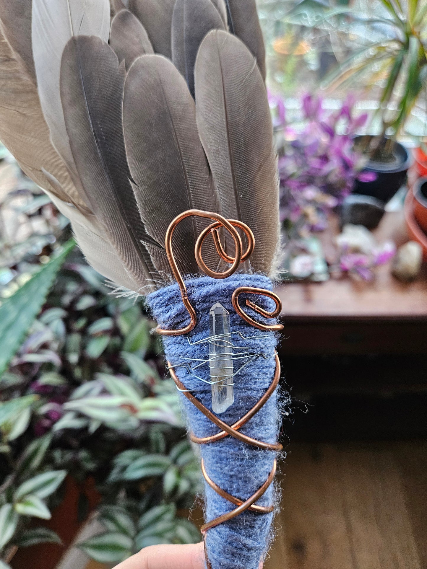 Blue Smudge Fan (goose feathers)