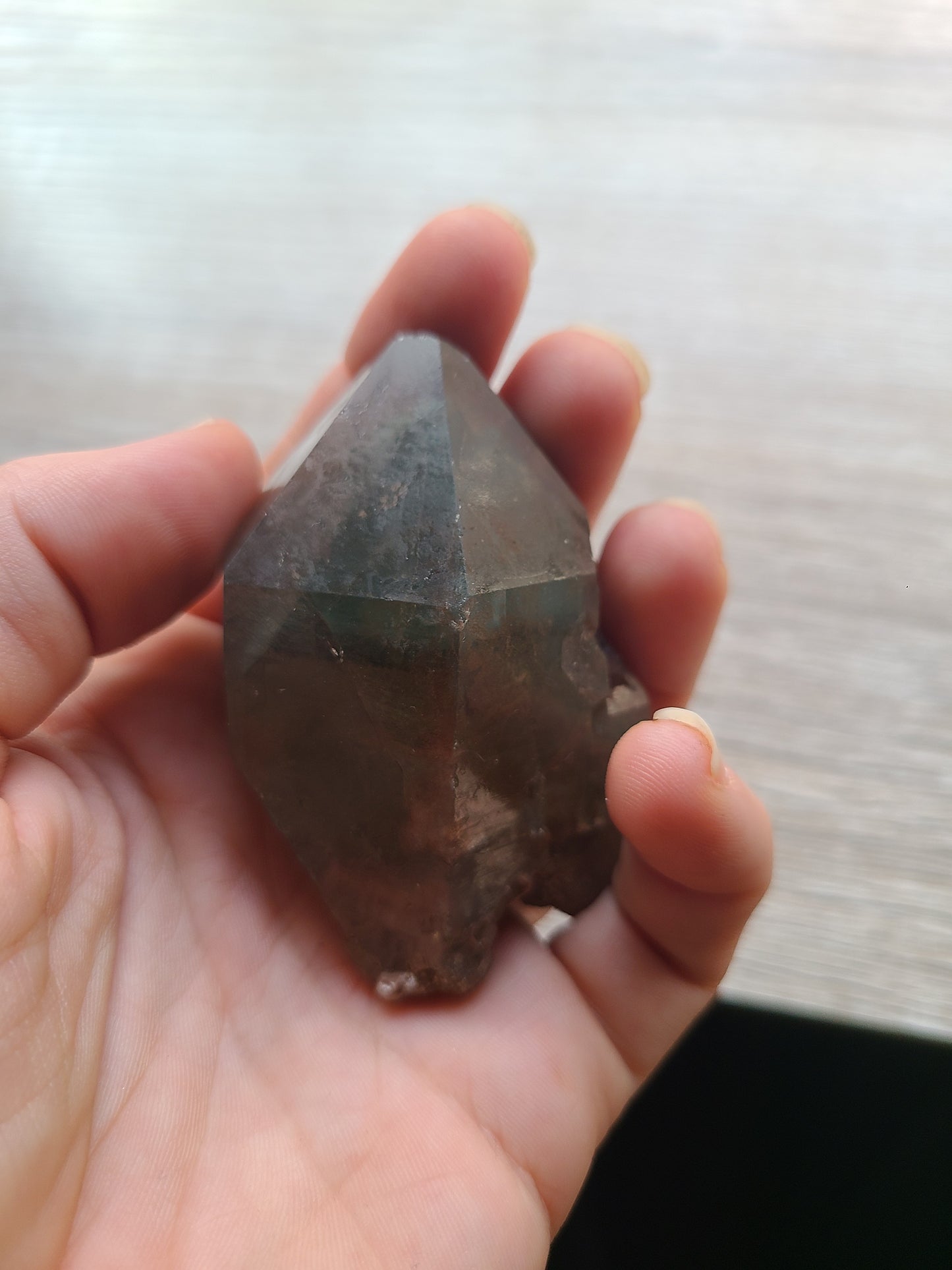 Rare Chloride Quartz Phantom point