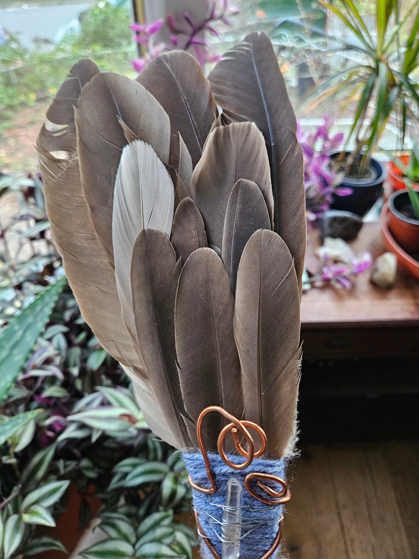 Blue Smudge Fan (goose feathers)
