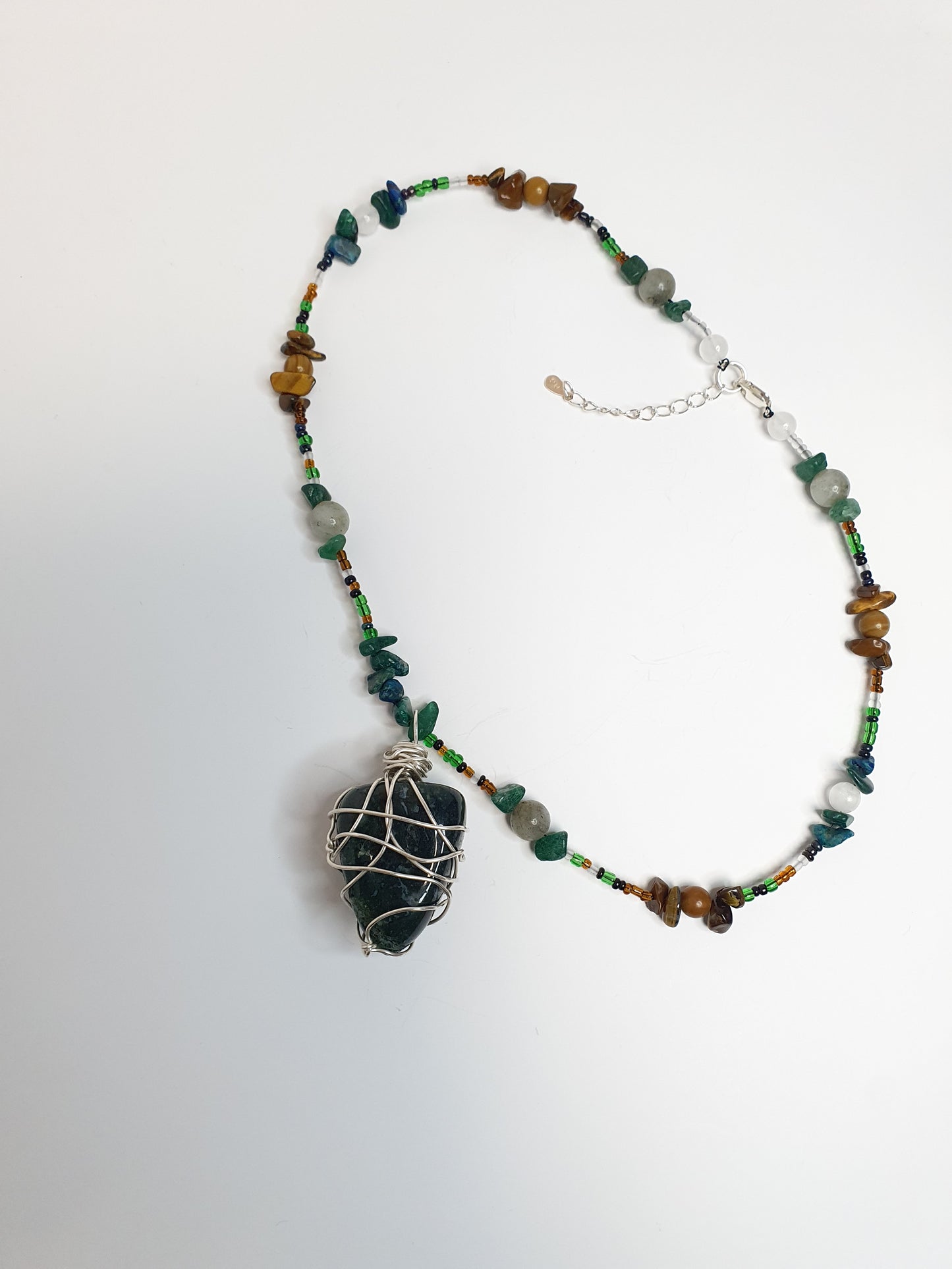 Moss Agate Sterling Silver necklace. (17.5")